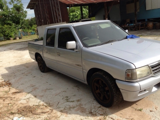 ขาย อีซูซุ 4 ประตู ปี 93 1เเสนบาท ขาย อีซูซุ 4 ประตู ปี 93 1เเสนบาท