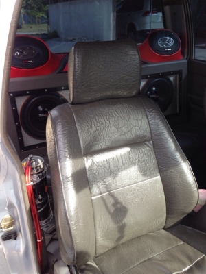 ขาย อีซูซุ 4 ประตู ปี 93 1เเสนบาท ขาย อีซูซุ 4 ประตู ปี 93 1เเสนบาท