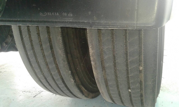 ขาย 6 ล้อ หัวลาก เฉพาะหัว  HINO 212 แรง ปี 2553 สภาพ 95\%