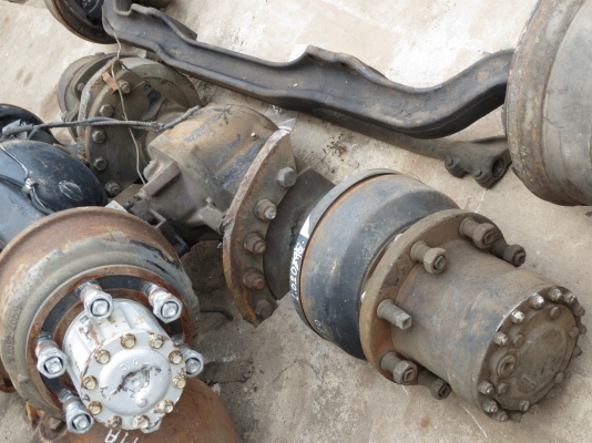 เพลาหลัง FD70 TOYOTA