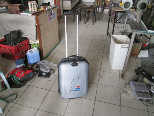 สำหรับเดินทางหล่อสุดๆครับ  ขาย400บาท ไม่รวมค่าขนส่งครับ