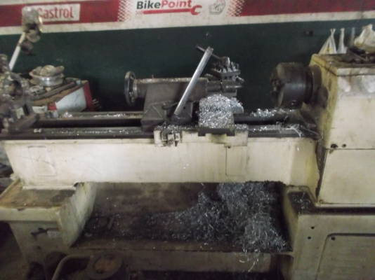 เครื่องกลึง YAM 6 ฟุต