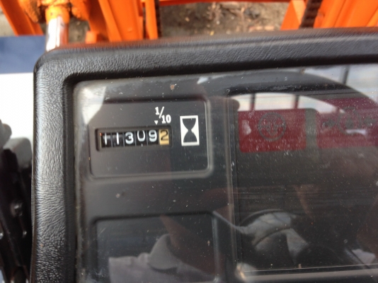 รถยกโตโยต้ารุ่น 5 น้ำหนักยก 4 ตัน เสาสูง 3 เมตร เครื่องดีเซล เกียร์ธรรมดา รถยกโตโยต้ารุ่น 5 น้ำหนักยก 4 ตัน เสาสูง 3 เมตร เครื่องดีเซล เกียร์ธรรมดา