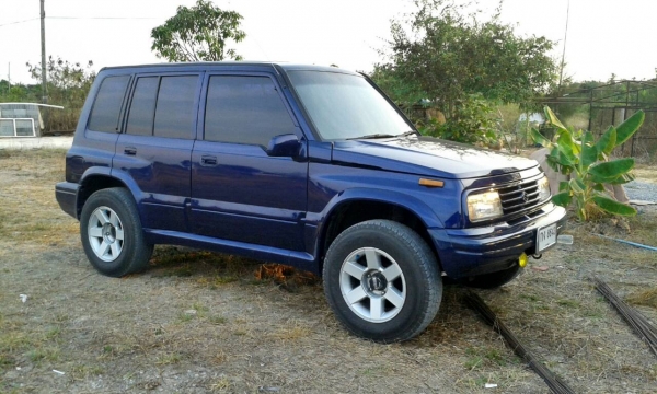 Vitara 5 ประตู เครื่อง V6 แก๊ซ LPG เกียร์ธรรมดา ขับเคลื่อน 4 ล้อ ราคา 128,000