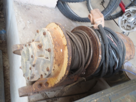 รอกไฟฟ้าไฟ 3เฟส 380V มือสองจากญี่ปุ่น รอกไฟฟ้าไฟ 3เฟส 380V มือสองจากญี่ปุ่น