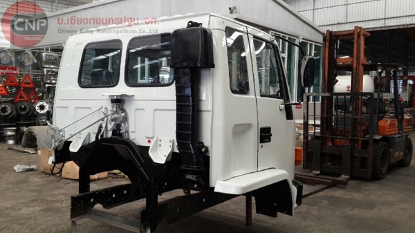 ขายหัวเก๋ง รหัสหัว F237 หัวเก๋ง ISUZU  ROCKY 4 ตา ทำสี