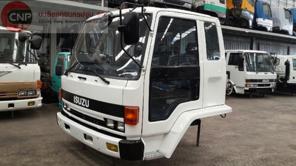 ขายหัวเก๋ง รหัสหัว F237 หัวเก๋ง ISUZU  ROCKY 4 ตา ทำสี