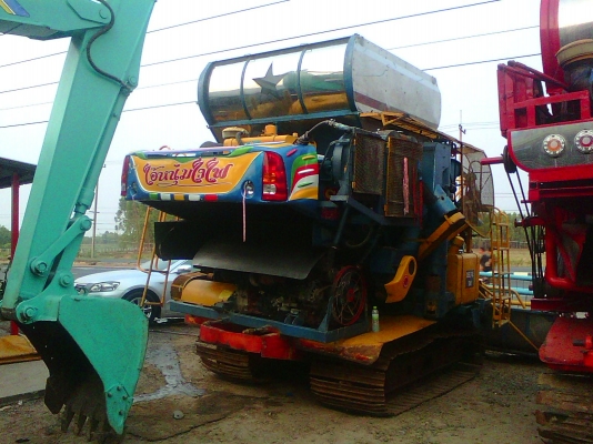 ขายรถเกี่ยวข้าว รุ่น ใหม่ใหญ่กว่าเดิม ตัวเดิน 12 HTปั้มเบอร์22 เครื่อง GO8C เทอร์โบ