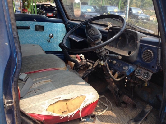 ***ขายแล้วครับขอบคุณ Truck2hand ขาย ISUZU ELF 4ล้อกลางหลังคาโดยสาร ISUZU ELF วางเครื่อง NISSAN TD23 ฝาขาว เกียร์สั้นแปลง เครื่องลงเล่มครบ เครื่องดี แรงดี ทน เกียร์ดี ไม่หลุด ช่วงล่างดี แน่น คัสซีดี ไม่ผุ กระบะ3.20ม.สภาพดี พื้นดี หลังคาโดยสาร สภ