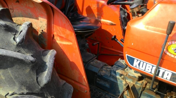 ขายรถไถ KUBOTA L3001DT 2เพลา พาวเวอร์ ขายรถไถ KUBOTA L3001DT 2เพลา พาวเวอร์