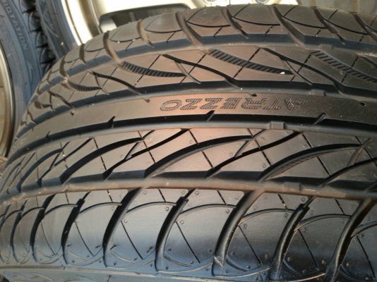 ล้อ TE37 ขอบ 17 4รู 100 หน้า 8 หลัง 9 สีปีเก่า พร้อมยางใหม่สวยๆ ใส่วิ่งไม่ถึง 500 โล