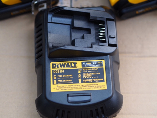 ชุดสว่านไร้สาย,สว่านไขควง DeWALT DCK280C2ไฟ20โวลท์พร้อมแท่นชาร์จแบ็ตลิเทียม2ก้อนและกระเป๋า ชุดสว่านไร้สาย,สว่านไขควง DeWALT DCK280C2ไฟ20โวลท์พร้อมแท่นชาร์จแบ็ตลิเทียม2ก้อนและกระเป๋า