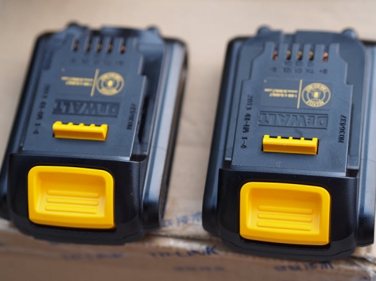 ชุดสว่านไร้สาย,สว่านไขควง DeWALT DCK280C2ไฟ20โวลท์พร้อมแท่นชาร์จแบ็ตลิเทียม2ก้อนและกระเป๋า ชุดสว่านไร้สาย,สว่านไขควง DeWALT DCK280C2ไฟ20โวลท์พร้อมแท่นชาร์จแบ็ตลิเทียม2ก้อนและกระเป๋า