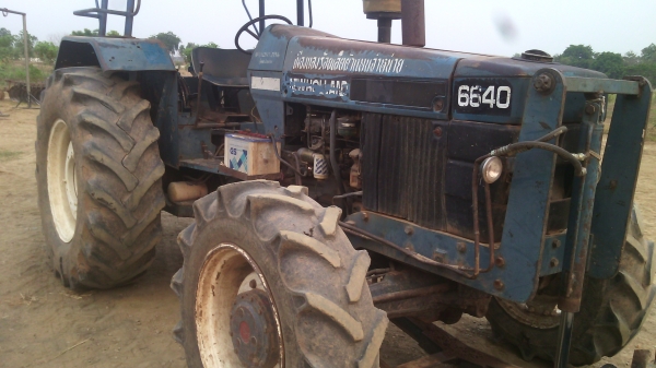 6640ปี95 คานนิวฮอแลน พร้อมใช้งานทะเบียนมีโอนได้สนใจ0810076640