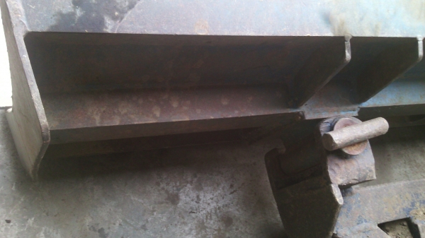 ใบดันรถไถFORD  7ฟุตไคเฮงหลี  ตามภาพขาย7500สนใจ0810076640