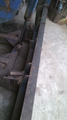 ใบดันรถไถFORD  7ฟุตไคเฮงหลี  ตามภาพขาย7500สนใจ0810076640