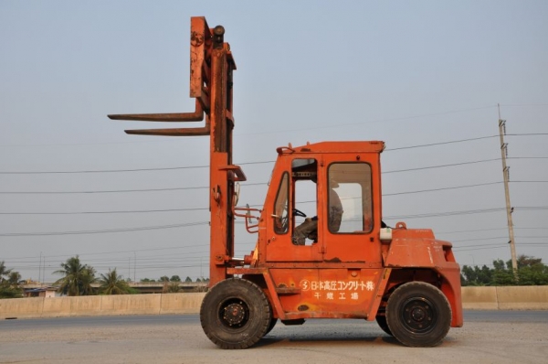 ขายFORKLIFT KOMATSU (5ตัน)(เสาสูง3เมตร)สวยเดิมจากญี่ปุ่น ยังไม่เคยใช้ในไทย360,000เท่านั้น!!