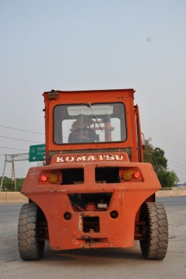 ขายFORKLIFT KOMATSU (5ตัน)(เสาสูง3เมตร)สวยเดิมจากญี่ปุ่น ยังไม่เคยใช้ในไทย360,000เท่านั้น!!