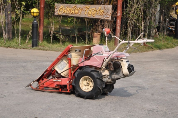ขายรถเกี่ยวYANMAR สวยเดิมจากญี่ปุ่น 25,000เท่านั้น