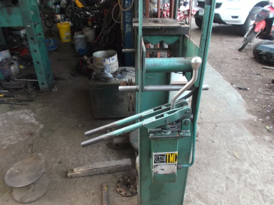 แท่นอัด TMC 25 TON