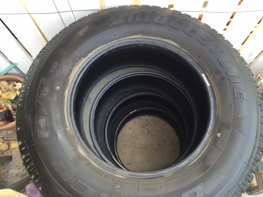 Bridestone 245/70/16 ปลายปี12 ไม่มีปะ