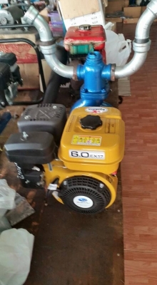 เครื่องยนต์พร้อมปั้มรดน้ำของใหม่