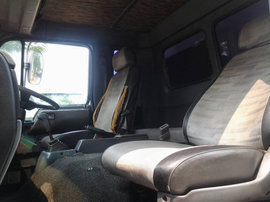 รถ6ล้อHINOสิงห์ไฮเทค195แรงตู้เปิด10บานไม่มีเสากลางยาว7มยาง900