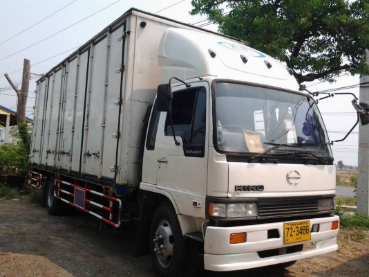 รถ6ล้อHINOสิงห์ไฮเทค195แรงตู้เปิด10บานไม่มีเสากลางยาว7มยาง900