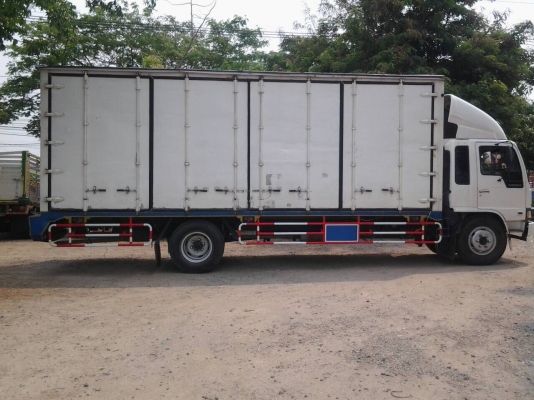 รถ6ล้อHINOสิงห์ไฮเทค195แรงตู้เปิด10บานไม่มีเสากลางยาว7มยาง900