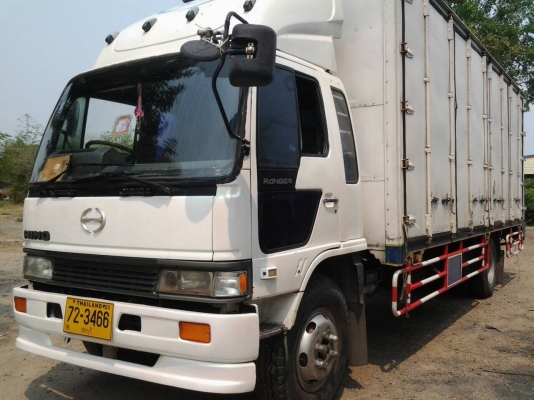 รถ6ล้อHINOสิงห์ไฮเทค195แรงตู้เปิด10บานไม่มีเสากลางยาว7มยาง900