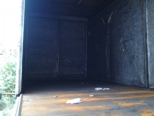 รถ6ล้อHINOสิงห์ไฮเทค195แรงตู้เปิด10บานไม่มีเสากลางยาว7มยาง900