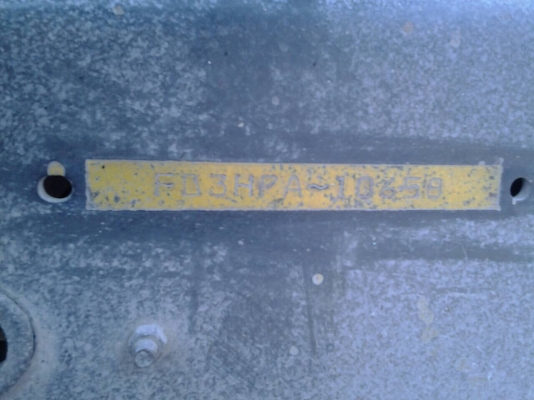 รถ6ล้อHINOสิงห์ไฮเทค195แรงตู้เปิด10บานไม่มีเสากลางยาว7มยาง900