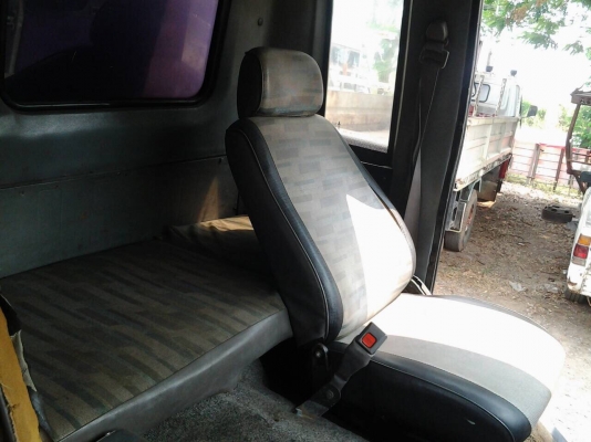 รถ6ล้อHINOสิงห์ไฮเทค195แรงตู้เปิด10บานไม่มีเสากลางยาว7มยาง900