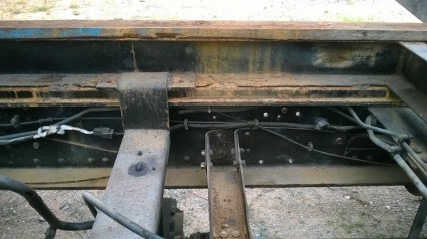 ขายไอ้หลง M6 ปี 46 คัสซีสวยตลอดเส้น เครื่องเดิม 6D16 เทอร์โบอินเตอร์ 260 แรงม้า เกียร์เดิม ยางเต็ม ทะเบียนพร้อมโอนครับ