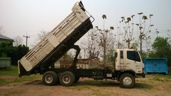 ขายไอ้หลง M6 ปี 46 คัสซีสวยตลอดเส้น เครื่องเดิม 6D16 เทอร์โบอินเตอร์ 260 แรงม้า เกียร์เดิม ยางเต็ม ทะเบียนพร้อมโอนครับ