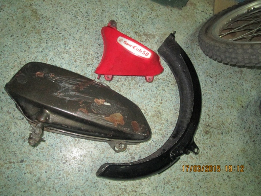 ขายถังนํ้ามัน C100 ซุปเปอร์คัฟ  ถัง คาวาซากิG7 ไม่ผุไม่รั่ว