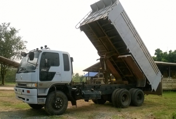 ขาย 10 ล้อดั้ม HINO FM2K ปี 40 คัสซีสวยตลอดเส้น เครื่องเดิม K13D 260 แรงม้า เกียร์เดิม สโลว์เดิม ยางเต็มทั้ง 10 เส้น ทะเบียนเต็มพร้อมโอน