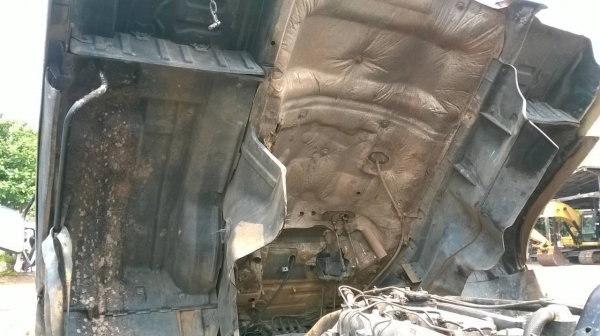 ขาย 10 ล้อดั้ม HINO FM2K ปี 40 คัสซีสวยตลอดเส้น เครื่องเดิม K13D 260 แรงม้า เกียร์เดิม สโลว์เดิม ยางเต็มทั้ง 10 เส้น ทะเบียนเต็มพร้อมโอน