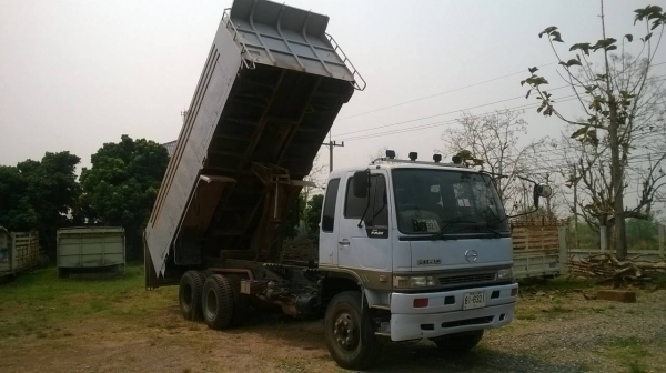 ขาย 10 ล้อดั้ม HINO FM2K ปี 40 คัสซีสวยตลอดเส้น เครื่องเดิม K13D 260 แรงม้า เกียร์เดิม สโลว์เดิม ยางเต็มทั้ง 10 เส้น ทะเบียนเต็มพร้อมโอน