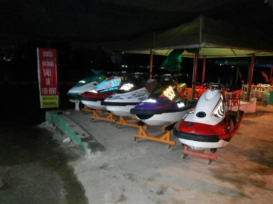 เจ็ทสกีมือ2สภาพพร้อมไช้เดิมและแต่งมีหลายลำคับสมบูรณ์นอกจากในรูปยังมีอีกหลายลำครับ เจ็ทสกีมือ2สภาพพร้อมไช้เดิมและแต่งมีหลายลำคับสมบูรณ์นอกจากในรูปยังมีอีกหลายลำครับ