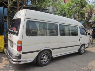 รถตู้หลังคาสูง พร้อมใช้