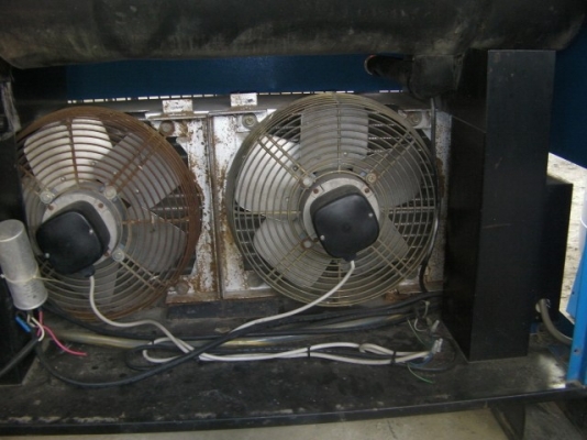 เครื่องแอร์ไดร์เยอร์เหมาะสำหรับใช้กับปั๊มลมแบบ สกูล ที่ต้องการลมแห้ง ราคา20,000บาท ขายตามสภาพ เครื่องแอร์ไดร์เยอร์เหมาะสำหรับใช้กับปั๊มลมแบบ สกูล ที่ต้องการลมแห้ง ราคา20,000บาท ขายตามสภาพ