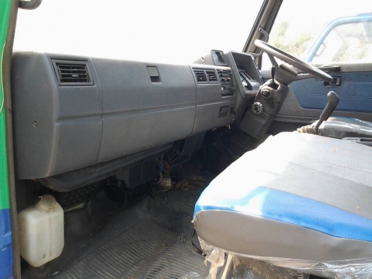 ขาย6ล้อHINO FC ยาว5.50เมตร ยางเรเดียลใหม่6เส้น