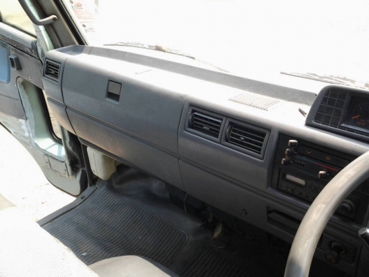 ขาย6ล้อHINO FC ยาว5.50เมตร ยางเรเดียลใหม่6เส้น