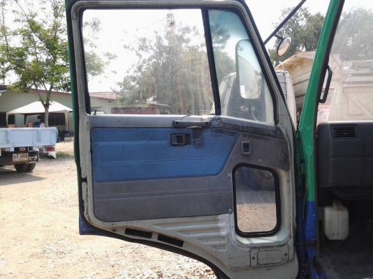 ขาย6ล้อHINO FC ยาว5.50เมตร ยางเรเดียลใหม่6เส้น