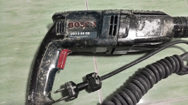 ขายสว่านโรตารี่สะกัดคอนกรีด BOSCH GBH2-26DE