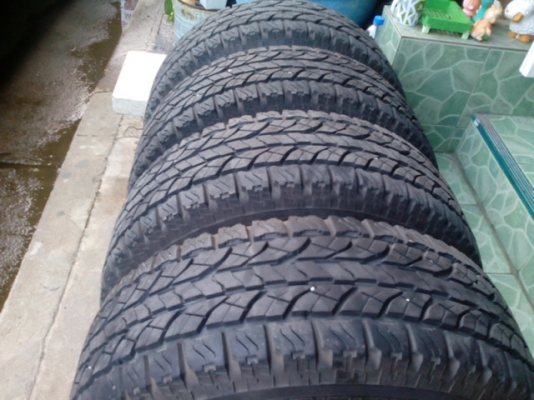 ขายยาง Yokohama  AT/S ขนาด 275/65/17 สวยๆเลยครับ