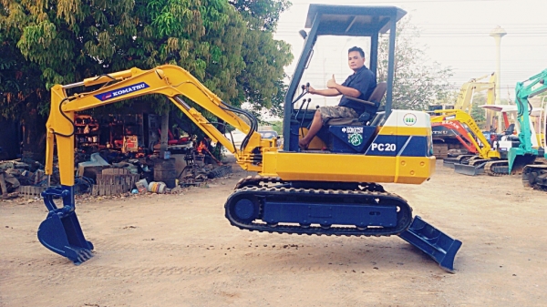 ขายรถขุดแบคโฮ KOMATSU PC20รุ่น6 เก่านอกแท้ญี่ปุ่นมีเอกสารแจ้งจำหน่ายอินวอย ไม่เคยใช้งานในไทยครับ ขายรถขุดแบคโฮ KOMATSU PC20รุ่น6 เก่านอกแท้ญี่ปุ่นมีเอกสารแจ้งจำหน่ายอินวอย ไม่เคยใช้งานในไทยครับ