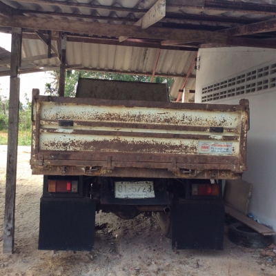 รถดัม6ล้อ สภาพเหมือนใหม่ 086-5624771