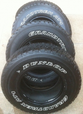 ยาง Dunlop 30 9.5 R15 ดอกหนาๆ